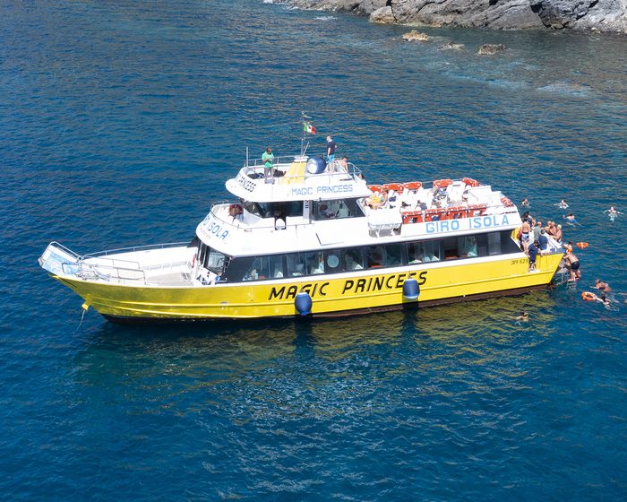 Inselrundfahrt mit dem Motorschiff